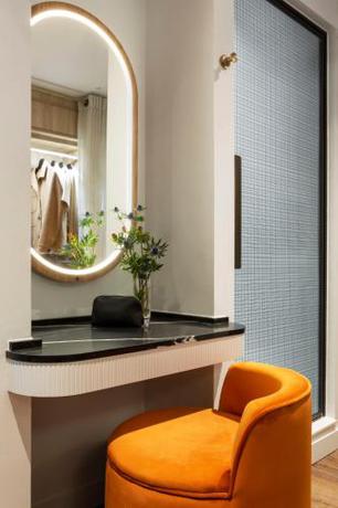 Imagen de la habitación del Hotel Virgin Hotels Glasgow. Foto 6