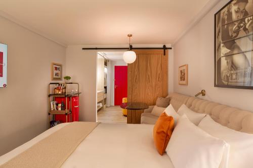 Imagen de la habitación del Hotel Virgin Hotels Glasgow. Foto 8