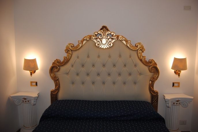 Imagen de la habitación del Hotel Virginia, Castro Pretorio. Foto 8