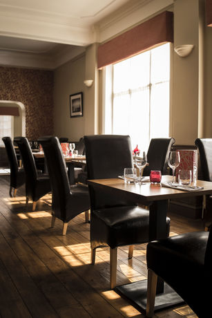 Imagen de la habitación del Hotel Virginia Court. Foto 14