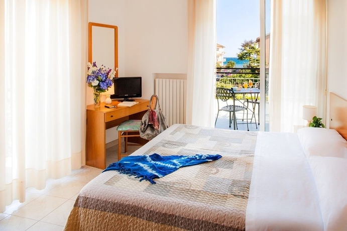 Imagen de la habitación del Hotel Virginia, Diano Marina. Foto 12