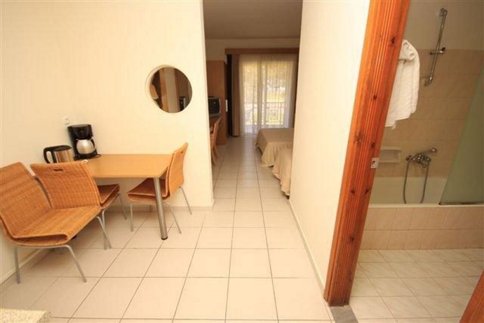 Imagen general del Hotel Virginia Family Suites. Foto 4