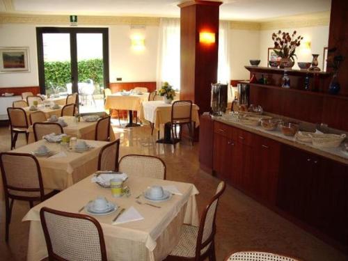 Imagen general del Hotel Virginia, Garda. Foto 2