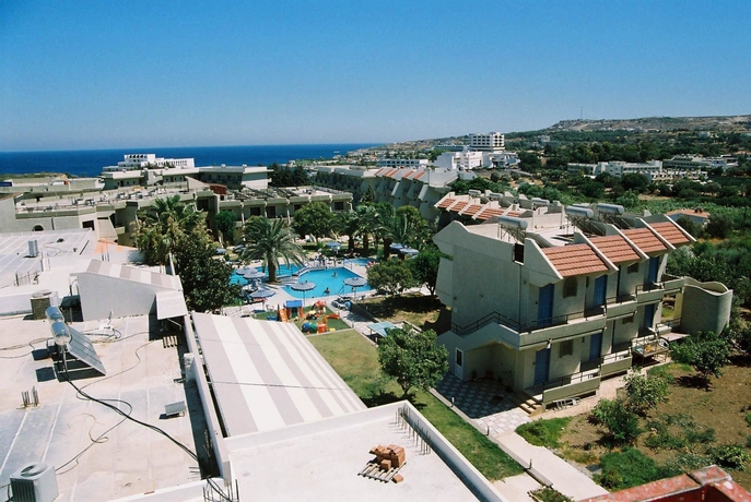 Imagen de los exteriores del Hotel Virginia, Koskinou. Foto 7