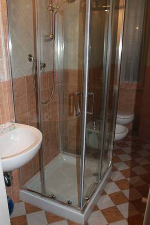 Imagen de la habitación del Hotel Virginia, Massa. Foto 6