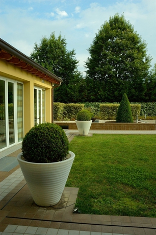 Imagen de los exteriores del Hotel Virginia Palace. Foto 7