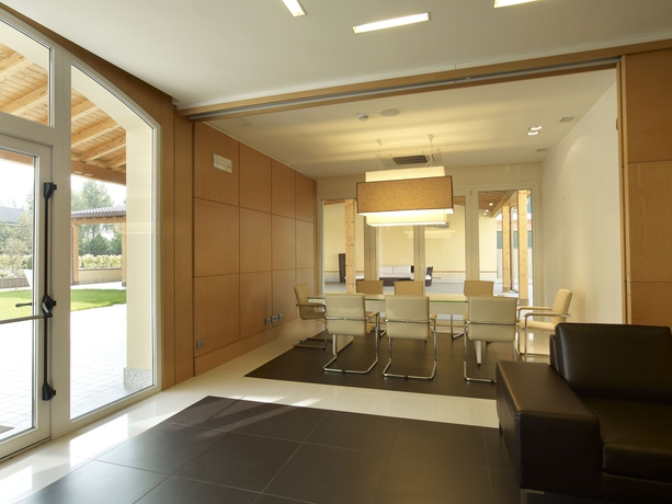 Imagen de los interiores del Hotel Virginia Palace. Foto 11