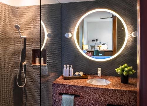 Imagen de la habitación del Hotel Viroth's Villa. Foto 9