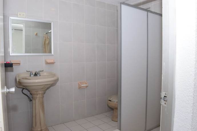Imagen de la habitación del Hotel Virrey. Foto 13