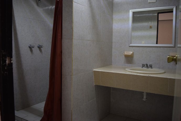 Imagen de la habitación del Hotel Virrey. Foto 16