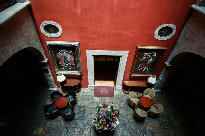 Imagen de los interiores del Hotel Virrey de Mendoza. Foto 16