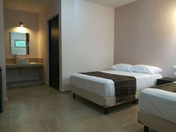 Imagen de la habitación del Hotel Virreyes, M&eacute;rida. Foto 10