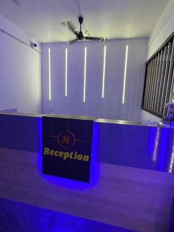 Imagen de los interiores del Hotel Virtus NewlyBuilt Greater Noida. Foto 12