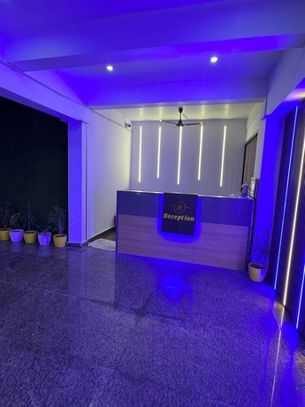 Imagen de los interiores del Hotel Virtus NewlyBuilt Greater Noida. Foto 13
