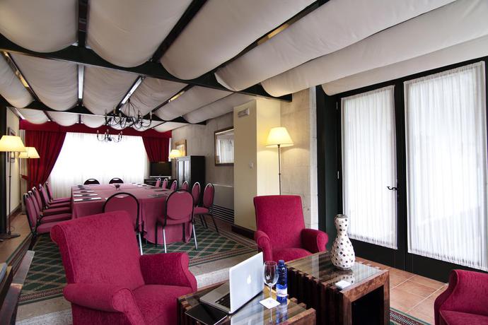 Imagen general del Hotel Virxe Da Cerca By Pousadas De Compostela. Foto 7