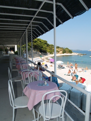 Imagen del bar/restaurante del Hotel Vis. Foto 5