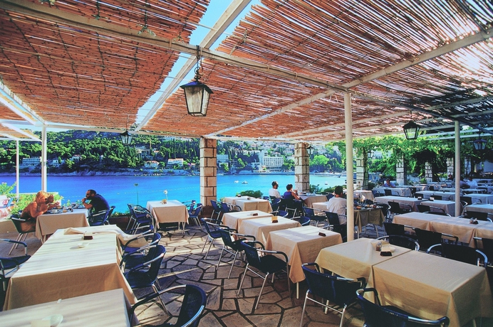 Imagen del bar/restaurante del Hotel Vis. Foto 6