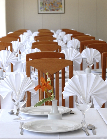 Imagen del bar/restaurante del Hotel Vis. Foto 7