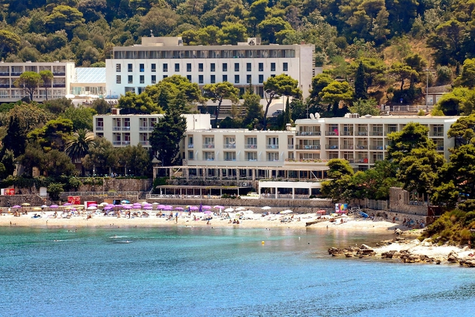 Imagen de los exteriores del Hotel Vis. Foto 16