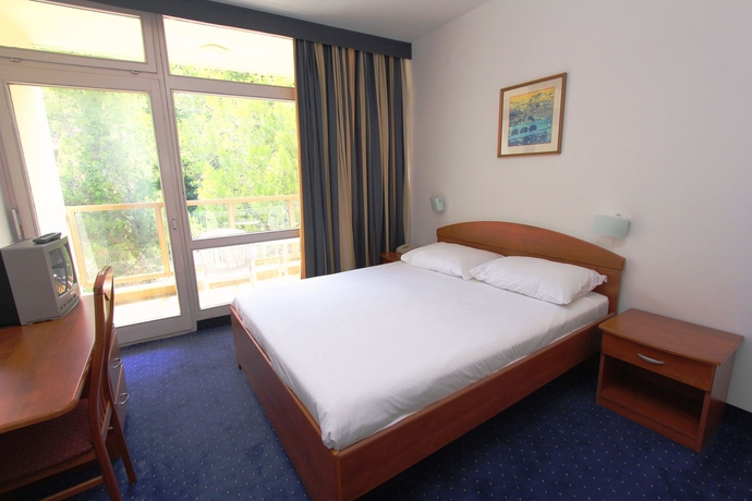 Imagen de la habitación del Hotel Vis. Foto 9