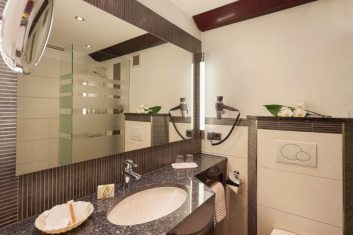 Imagen de la habitación del Hotel Vis &aacute; Vis Parkhotel. Foto 10