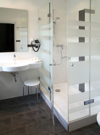 Imagen de la habitación del Hotel Vis &aacute; Vis Parkhotel. Foto 12