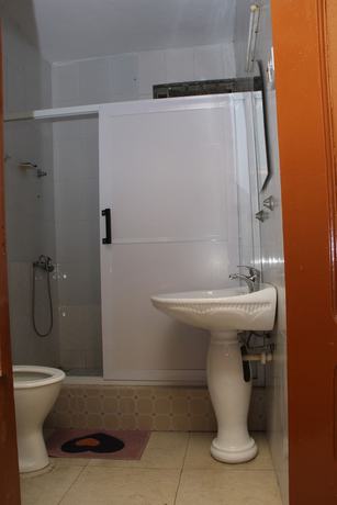Imagen de la habitación del Hotel Vis-A-Vis. Foto 4