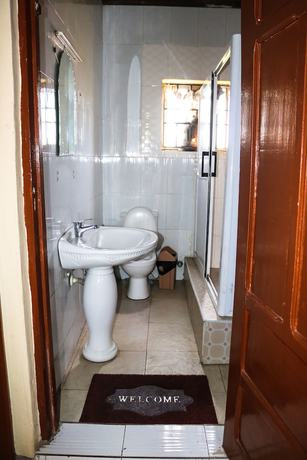 Imagen de la habitación del Hotel Vis-A-Vis. Foto 8