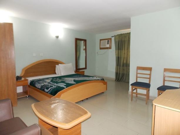 Imagen de la habitación del Hotel Visa Karenas. Foto 5