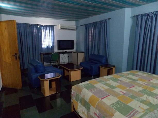 Imagen de la habitación del Hotel Visa Karenas. Foto 10