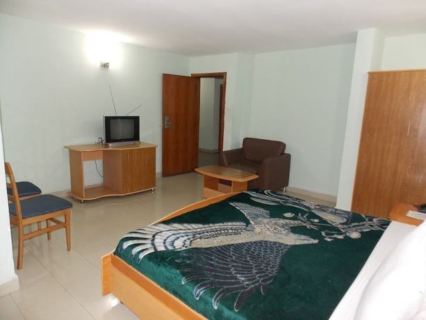 Imagen de la habitación del Hotel Visa Karenas. Foto 13