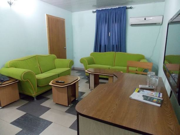 Imagen de la habitación del Hotel Visa Karenas. Foto 14