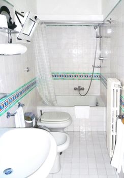 Imagen de la habitación del Hotel Visa Residence. Foto 3