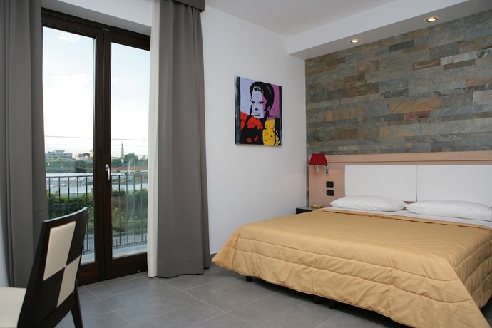 Imagen de la habitación del Hotel Visagi. Foto 9