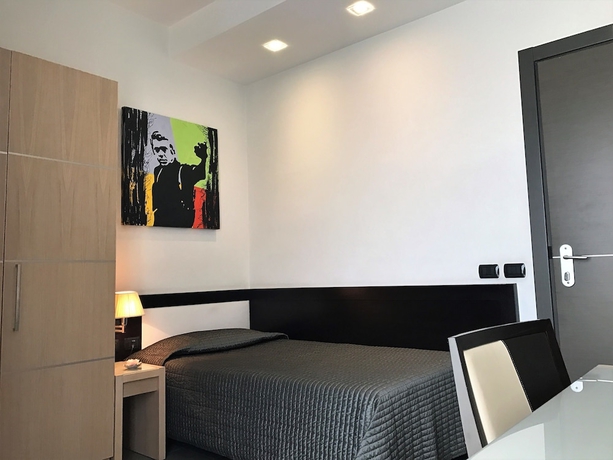 Imagen de la habitación del Hotel Visagi. Foto 11