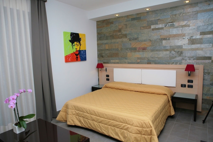 Imagen de la habitación del Hotel Visagi. Foto 14