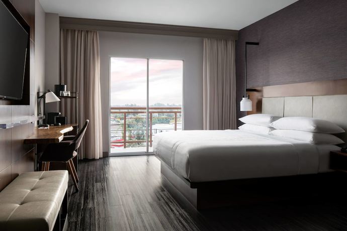 Imagen de la habitación del Hotel Visalia Marriott At The Convention Center. Foto 4