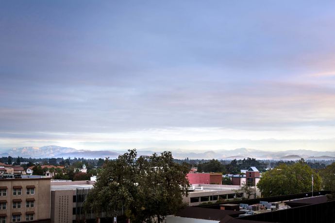 Imagen de la habitación del Hotel Visalia Marriott At The Convention Center. Foto 5
