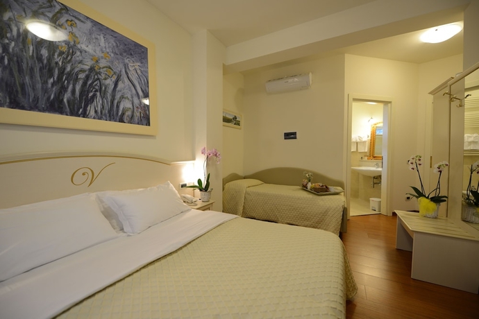 Imagen de la habitación del Hotel Viscardo. Foto 11