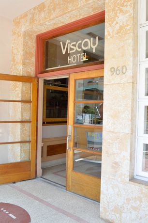 Imagen de los exteriores del Hotel Viscay. Foto 10