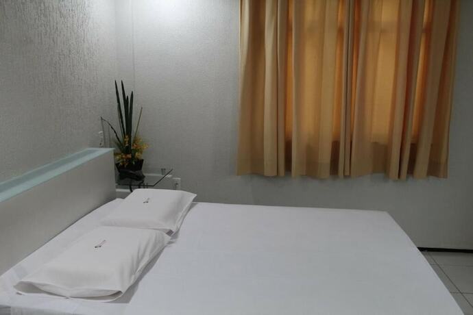 Imagen general del Hotel Visconde. Foto 16