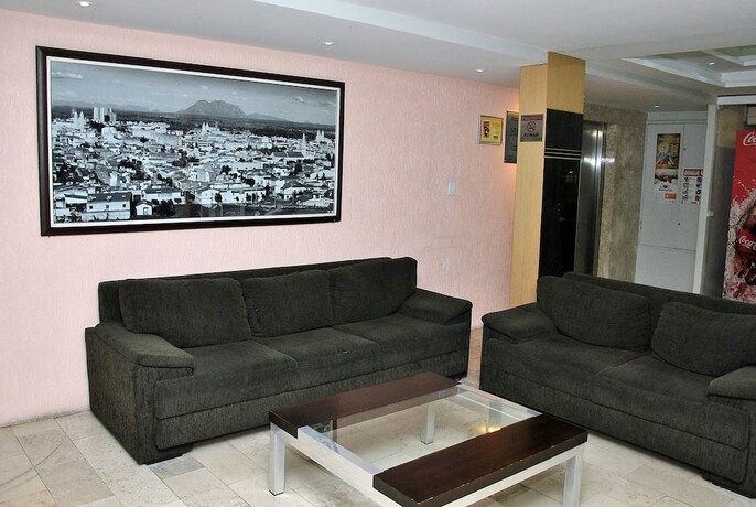 Imagen general del Hotel Visconde. Foto 19