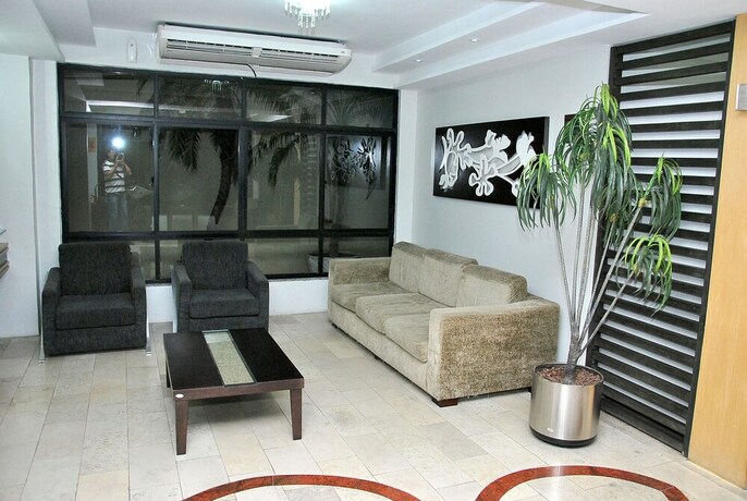 Imagen de los interiores del Hotel Visconde. Foto 31