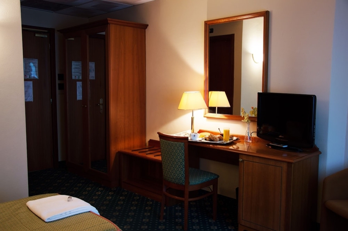 Imagen de la habitación del Hotel Visconti. Foto 5