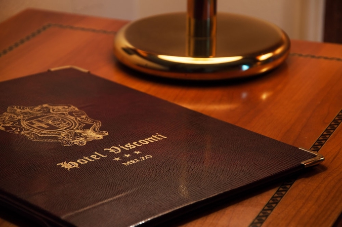 Imagen de la habitación del Hotel Visconti. Foto 6