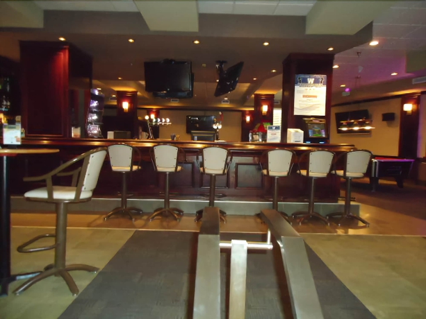 Imagen del bar/restaurante del Hotel Viscount Gort. Foto 4