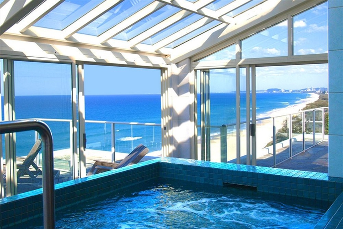 Imagen de la piscina del Hotel Viscount On The Beach. Foto 14