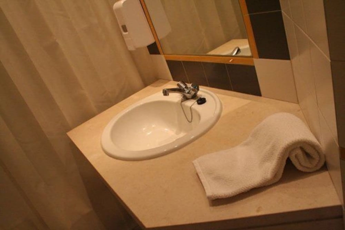 Imagen de la habitación del Hotel Viseu Garden. Foto 10