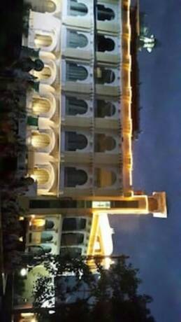 Imagen general del Hotel Vishalas The Raj Kesar Regency. Foto 6