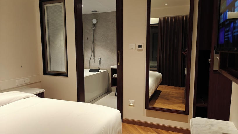 Imagen de la habitación del Hotel Vishnu Palace. Foto 3